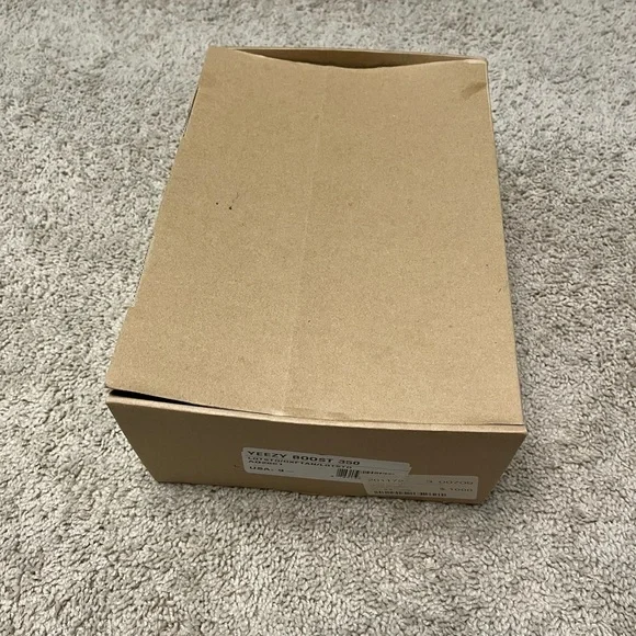 Yeezy Boost 350 Oxford Tan Sneakers - Picture 14 of 14